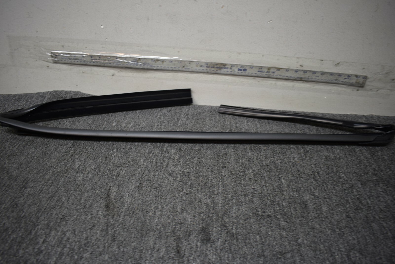 MASERATI WINDOW SEALANT FACTORY OEM