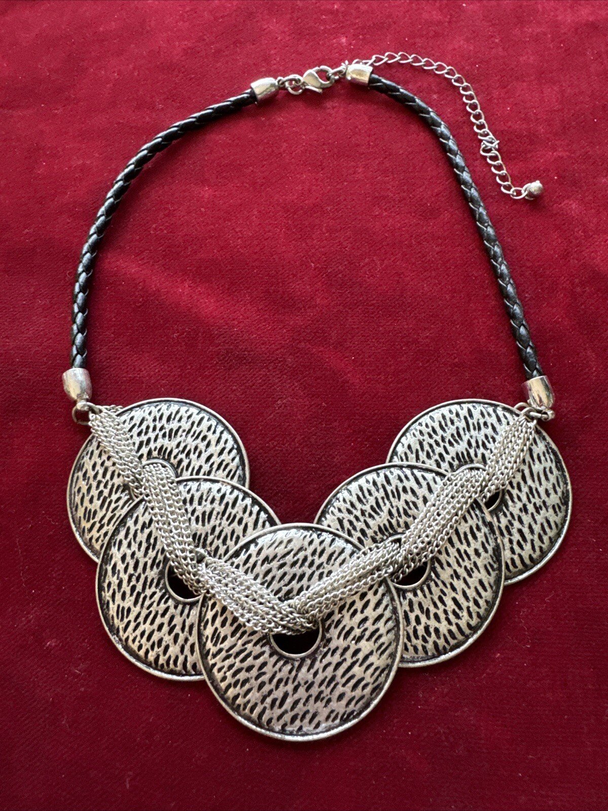 Premier Designs Silver Tone "Common Thread" Faux … - image 1