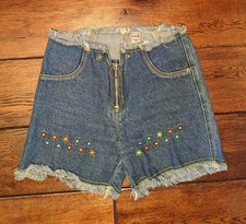Skaid Women's Vintage Denim Shorts Size US 10/12 Euro 30 Embroidered Design