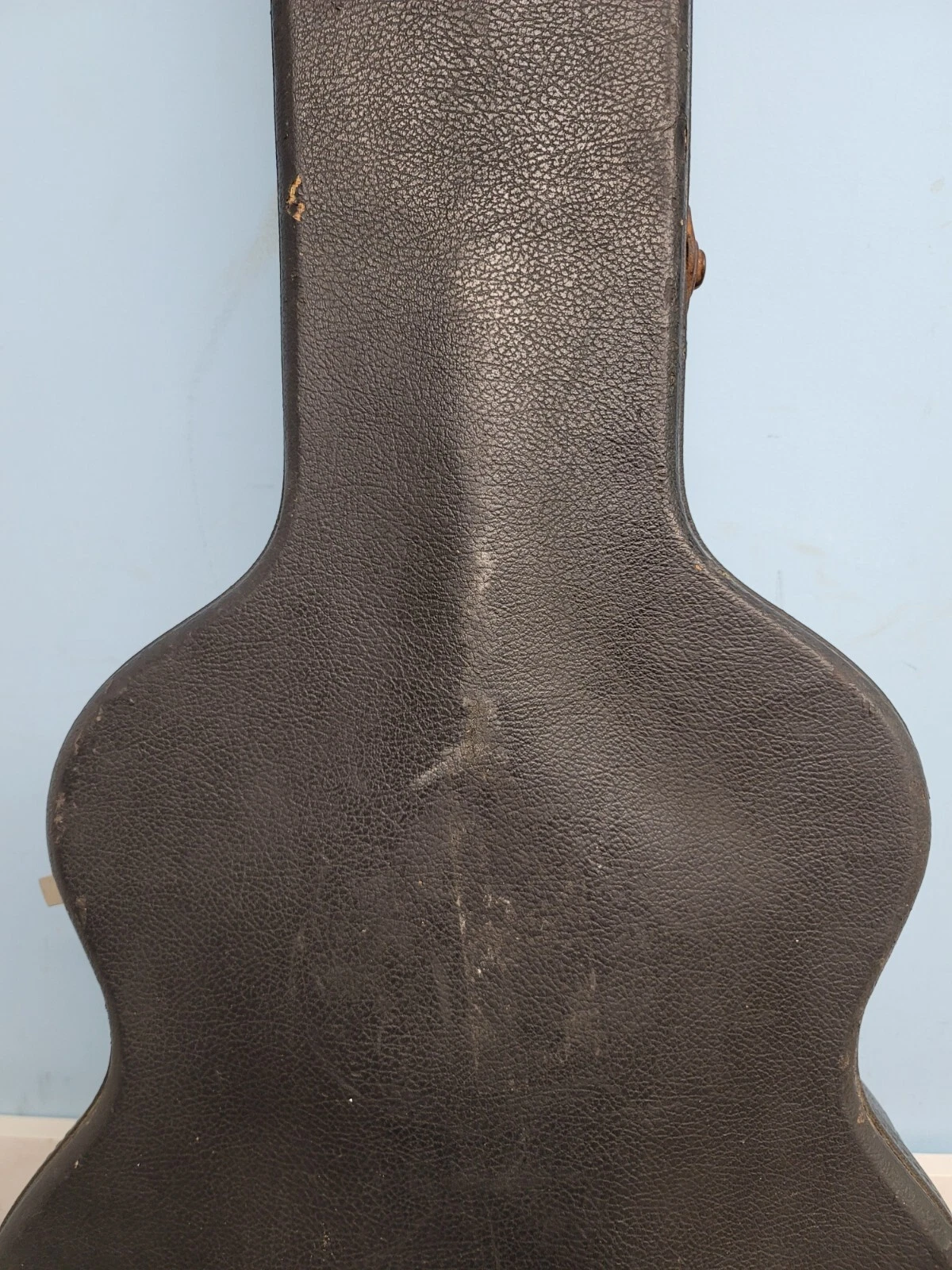 Picture 3 of 24