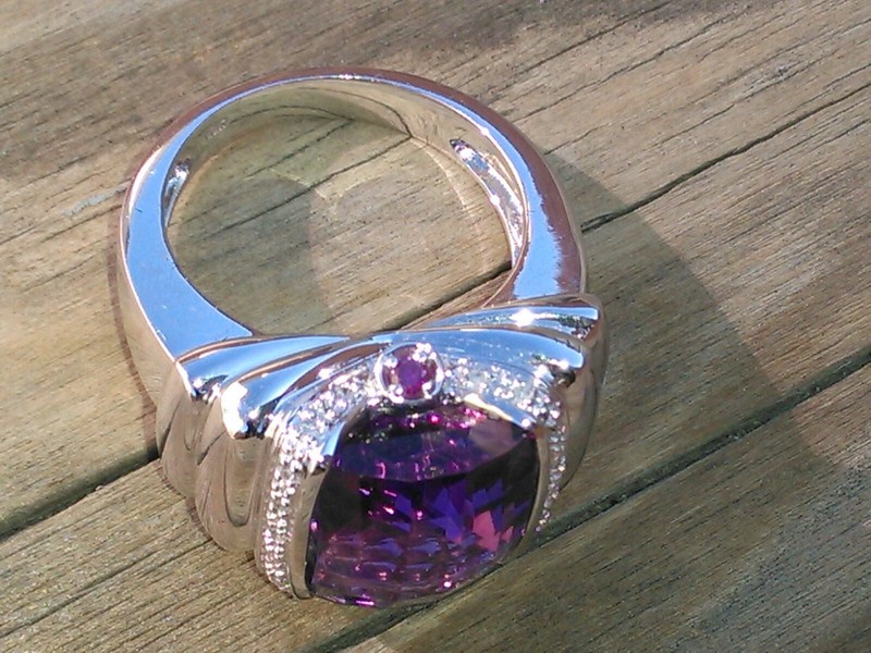 10kt White Gold Amethyst & Diamond Ring New