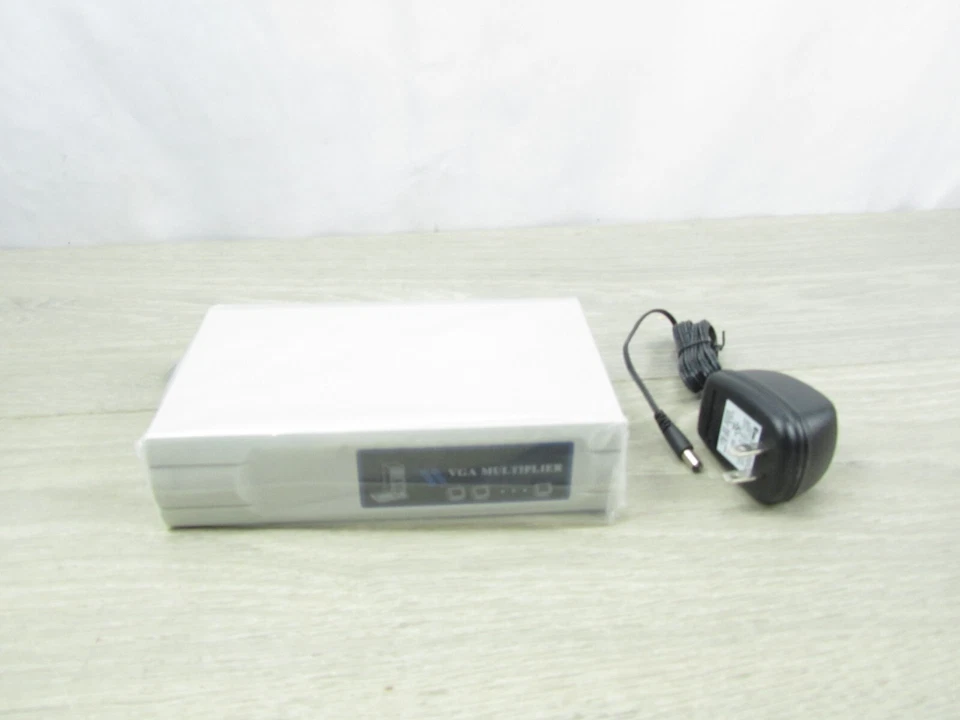 Linxcel VM-112A 2-Port SVGA VGA Splitter Amplifier Multiplier 400 MHz w/ Power - Image 2 of 4