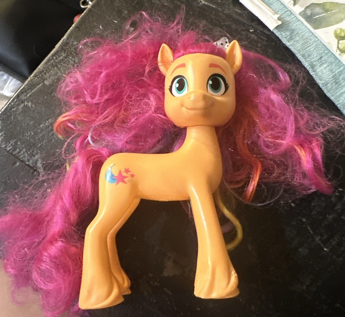 My Little Pony G5 A New Generation Rainbow Reveal Sunny Starscout 6”