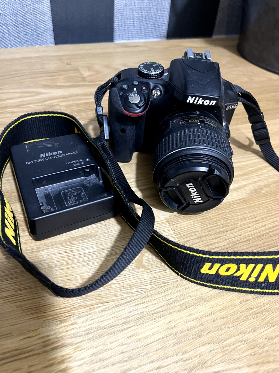 美品！Nikon D3300 Amazon.com : Nikon D3300 24.2 MP CMOS Digital SLR with Auto