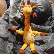 NEW WITH TAG GEOFFREY THE GIRAFFE TOYSRUS PLUSH 17"