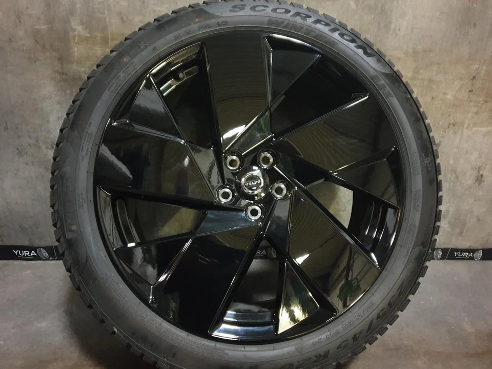 Volvo XC40 recharge Black Edition Felgen Winterreifen 20 Zoll 32410864 32410865 - Bild 2 von 4