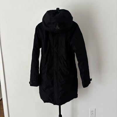 TNA Aritizia Summit Jacket Goose Down Black Size Small