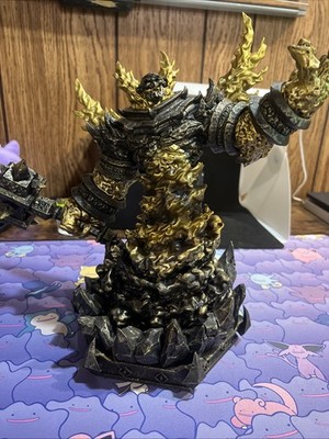 Ragnaros World of Warcraft 15th Anniversary Collector Edition ( STATUE)