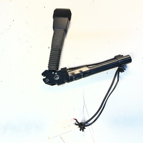 ✅ BMW F20 F21 F30 F31 Gurtstrammer Vorne Links 7259387