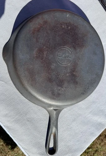 Vintage Griswold Cast Iron No. 8 Small Block Logo Skillet 10.5” 704 Erie, PA