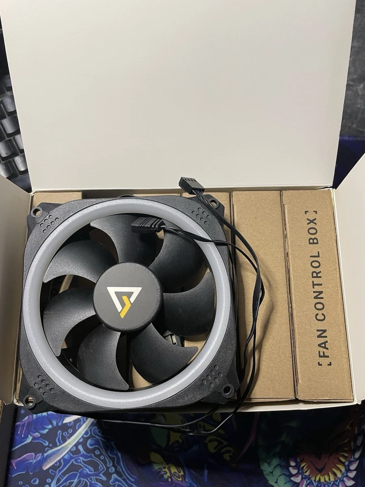 Antec Prizm 120 ARGB 5+C 5 in 1 pack with fan Controller !!Wie Neu!!! - Bild 3 von 4