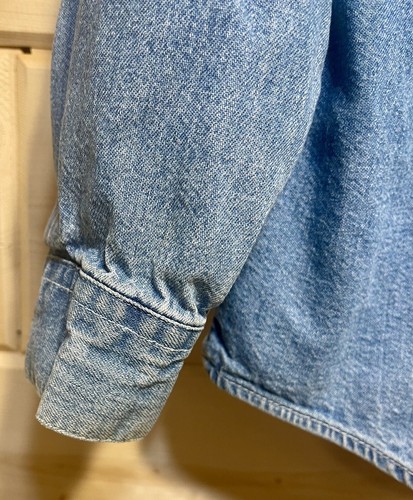 Vintage 90s Dockers Levi’s Denim Shirt Women’s Medium Embroidered Logo - Picture 2 of 20