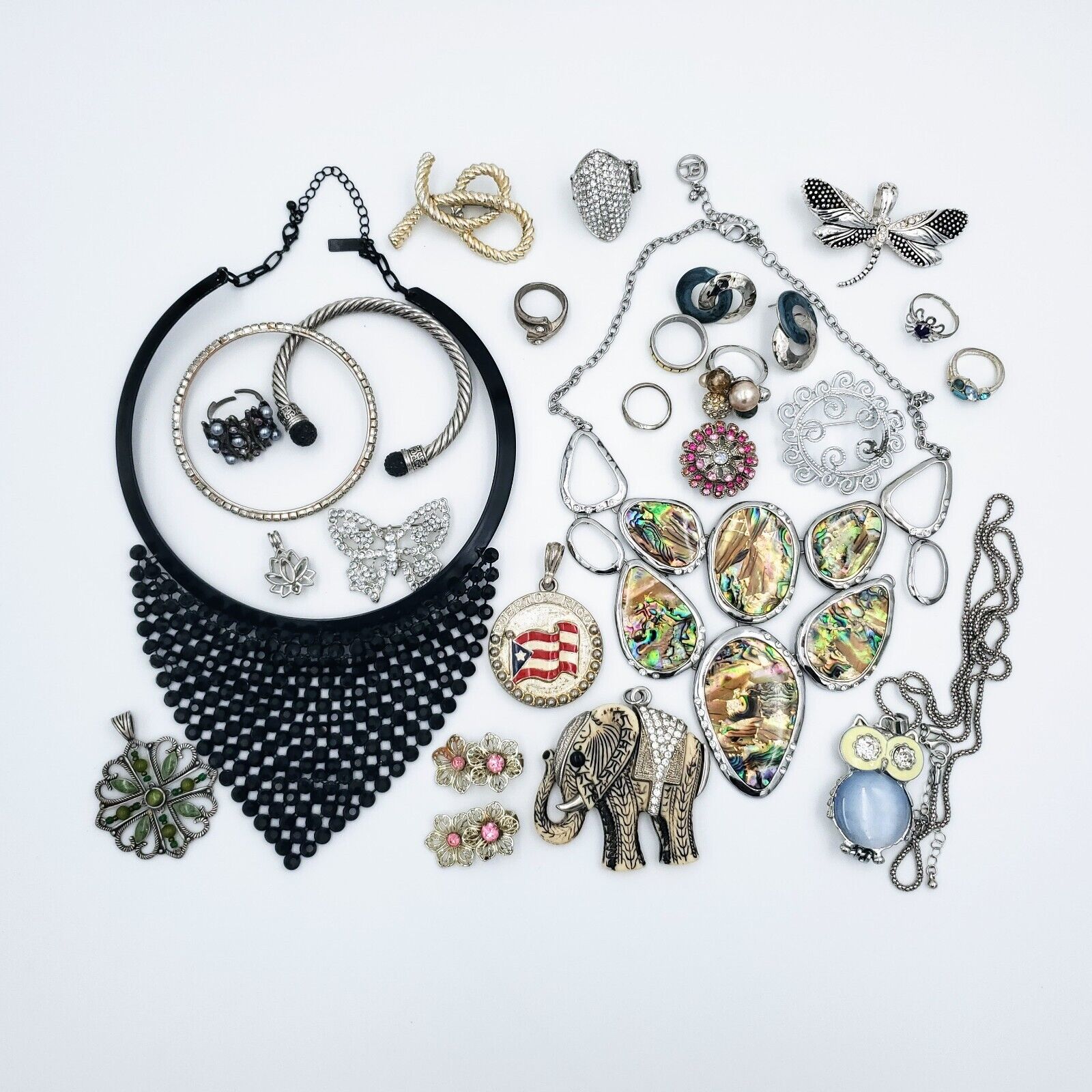 Vintage jewelry lot, Necklace, Brooch, Bracelet, … - image 1