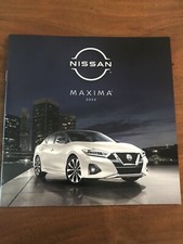 2022 NISSAN MAXIMA 16-page Original Brochure