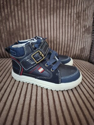 Halbschuhe VERTBAUDET, neu. Gr.25