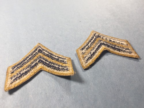 vtg. US Army Chevron Corporal combat (Blue on Gold) 2 pcs - Picture 5 of 5