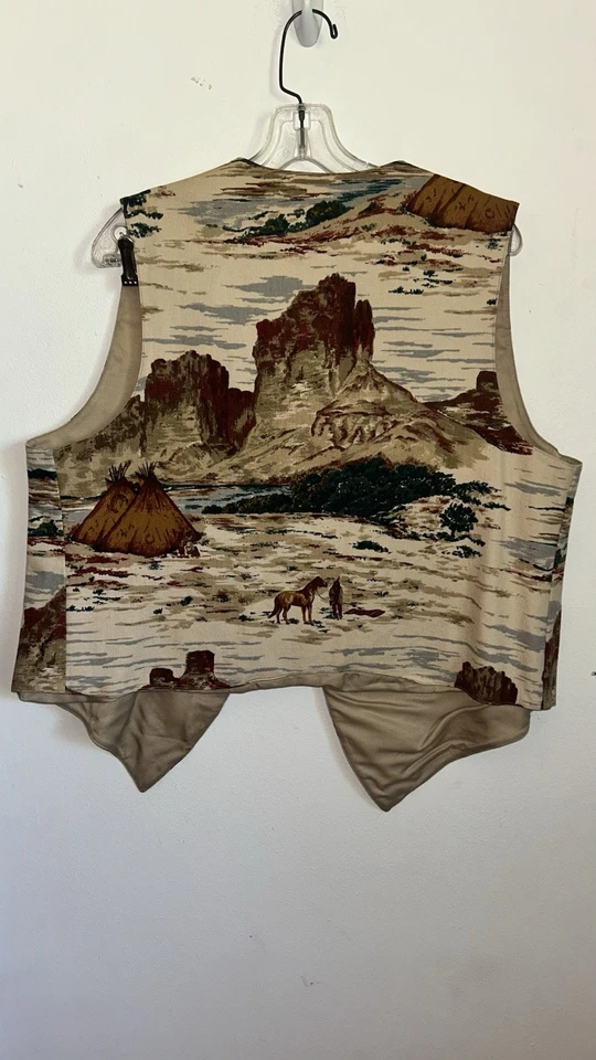 Vintage Unbranded Handmade Western Pattern Vest See Measurements - Image 4 of 4