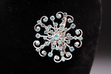 Vtg Aqua Blue Prong Set Rhinestone Brooch Starburst Snowflake Brooch Silver Tone