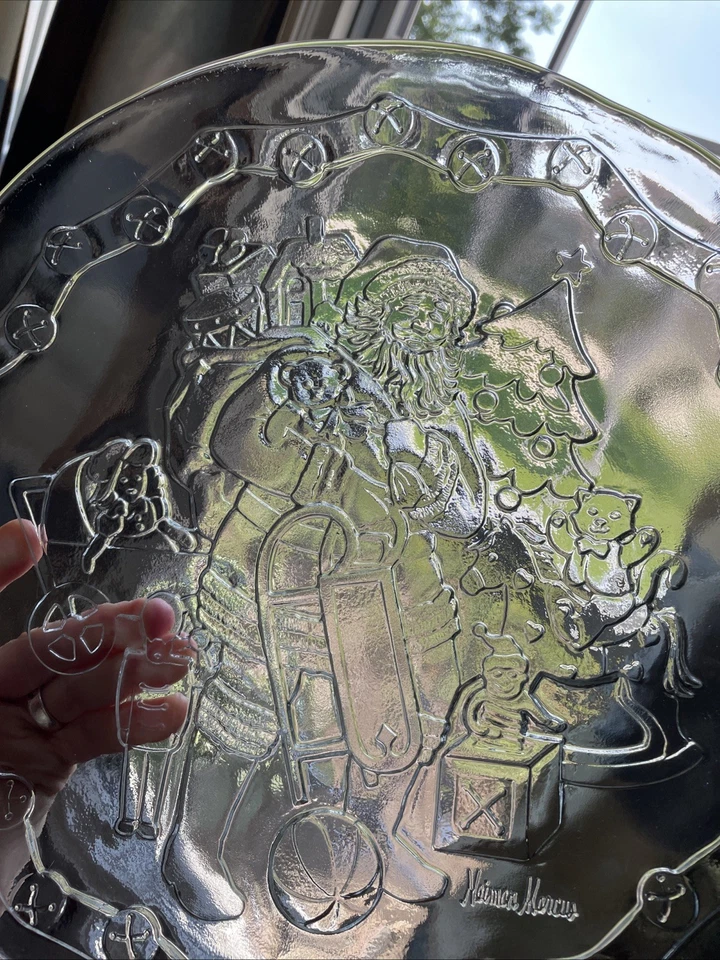 Neiman Marcus Glass Christmas 13 in Platter Santa W/Toy Bag Mint Condition Vtg - Image 2 of 4