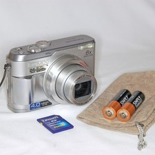 PANASONIC LUMX DMC-LZ1 - FULLY WORKING - WITH EXTRAS - SUPER CONDITION