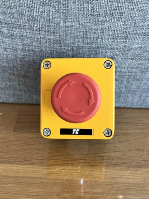 DRUCKKNOPF NOT-AUS VERDREHAUSLÖSER - EUROPA RM1BS542 - METALLGEHÄUSE