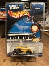 Motor City Classics ‘33 Ford Real Riders Black & Yellow Roadster