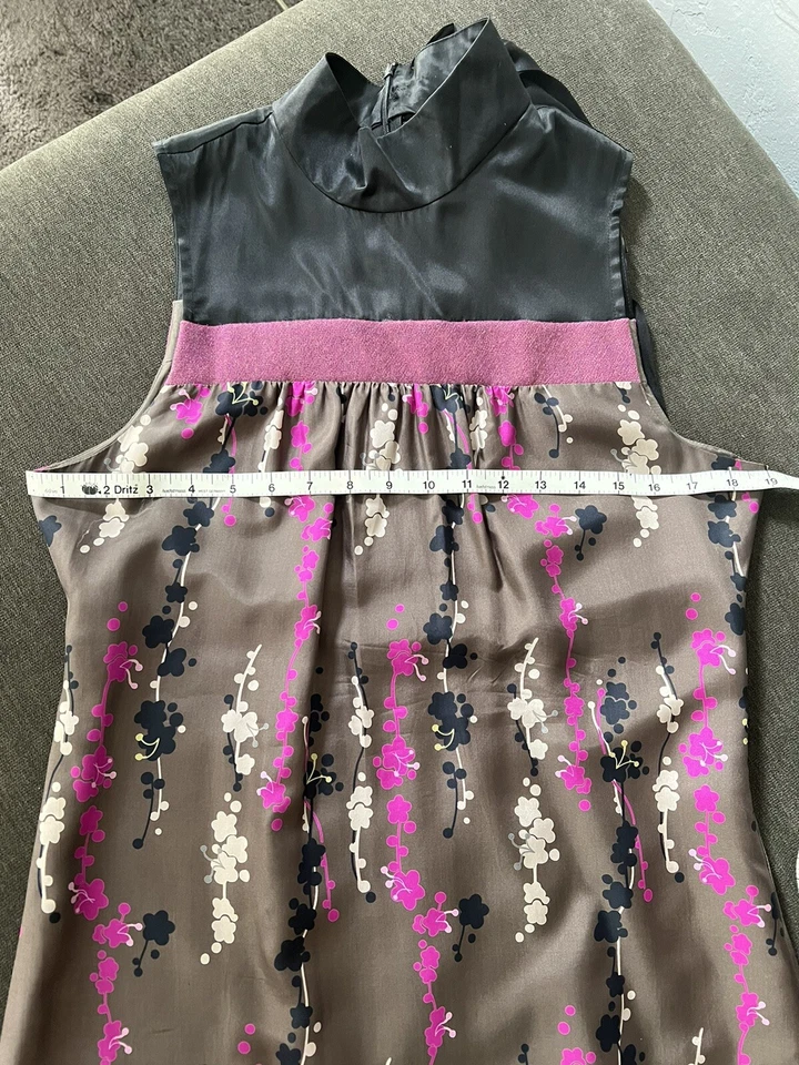 VESTIDO RECTO HYPE 100% SEDA CON RIBETE 100% LANA ROSA TALLA 8 USADO EN EXCELENTE ESTADO Foto 4 de 4