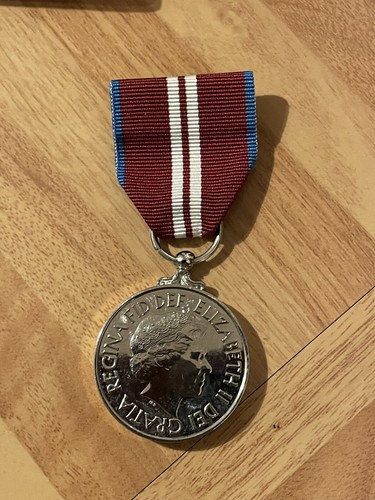 Queen's Diamond Jubilee Medal Full Size 1952-2012, as issued with box - Picture 4 of 5