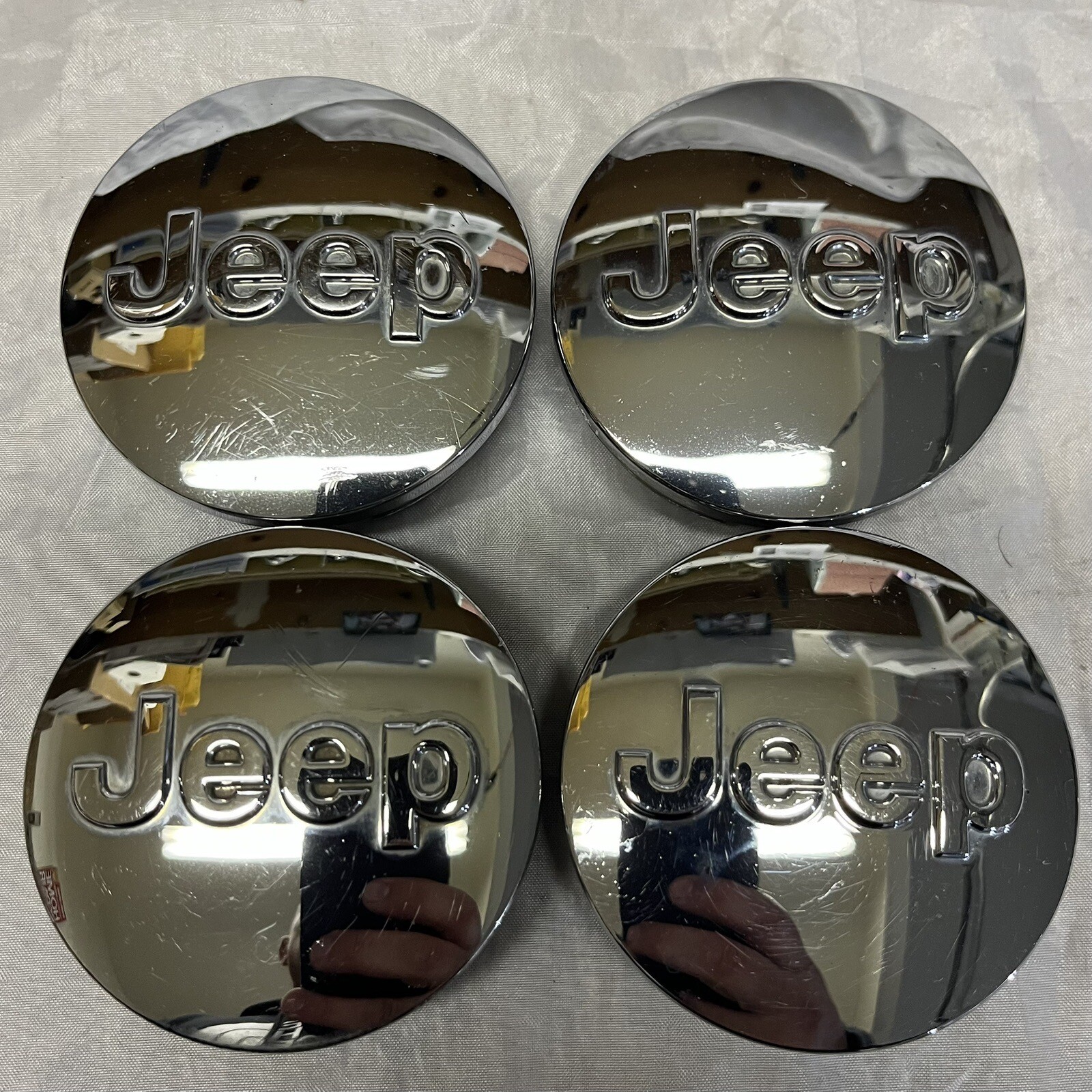 JEEP GRAND CHEROKEE COMPASS WRANGLER Center Caps Set 200723 1LB77TRMAC