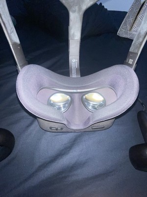 Meta Oculus Quest color Negro En Perfecto Estado incluye cable de carga 