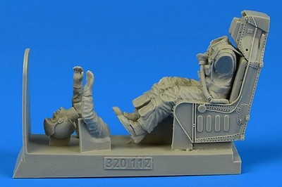 US Navy Pilot for A-4 with ejection seat Trumpeter / 1:32 - Aerobonus 320112