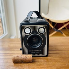 Vintage Camera SIX-20 'Brownie' E, Kodak, 6x9 cm, Collectible, 1947-1957