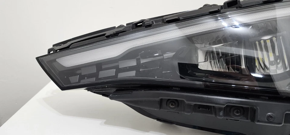 Farol de motorista esquerdo 2023 Kia Soul Full LED original do fabricante 92101-K06 - Imagem 2 de 4