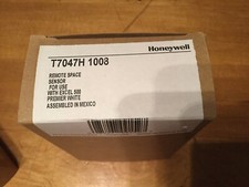 New Honeywell T7047H 1008 Remote Space Sensor