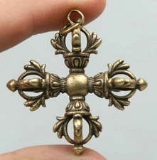 1.8" Nepal Tibetan Buddhism Bronze Cross Dorje Vajra Xiangmo-chu Amulet Pendant