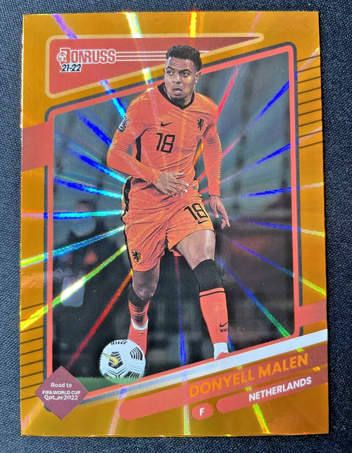 2021-22 Donruss Soccer Donyell Malen Orange Laser Netherlands Dortmund #95