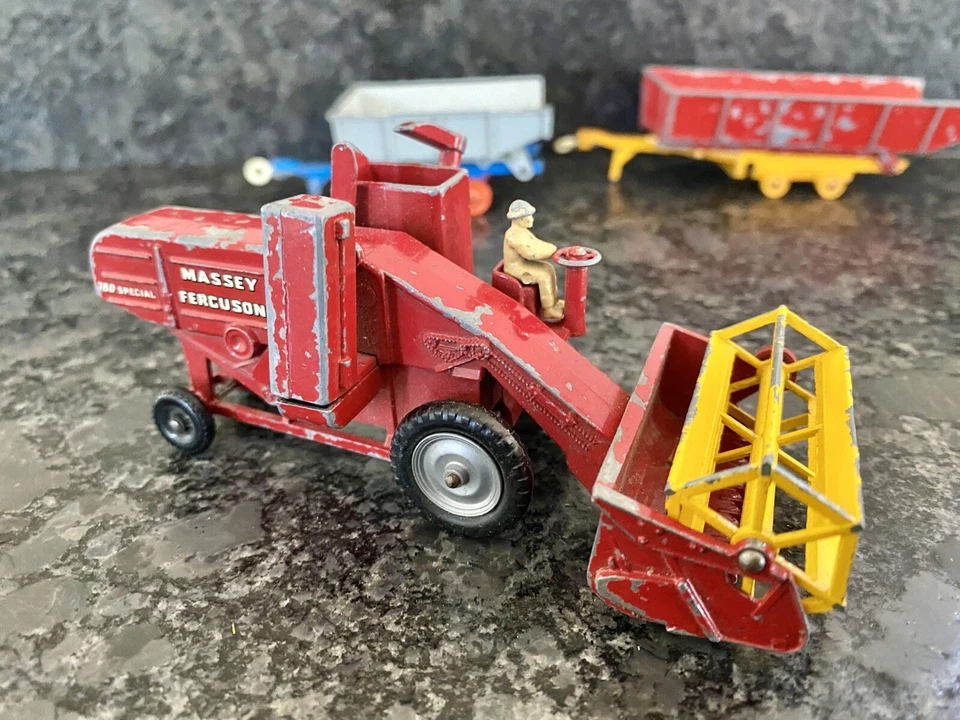 Matchbox Major Pack Massey Ferguson 780 Combine Harvester #5 Vintage & trailers - Image 3 of 4