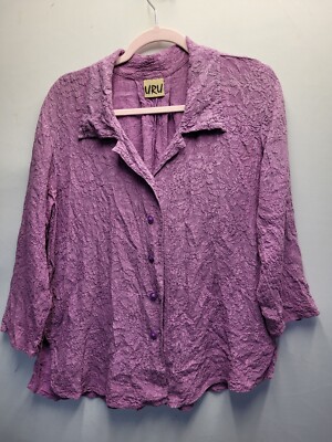 URU purple Flower Textured Blouse Button Up Womens Medium 2489