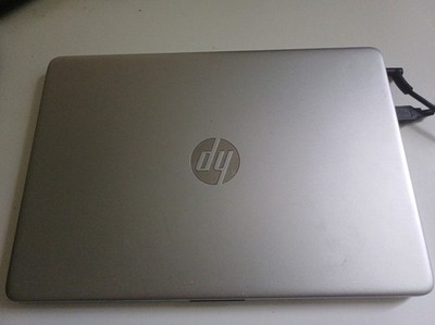 HP Notebook/Laptop 14 Zoll AMD 3020e Radeon Graphics Silber inkl. Maus Netzteil