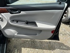 2007 Chevrolet Impala Front Right Door Interior Trim Panel Gray 104876671