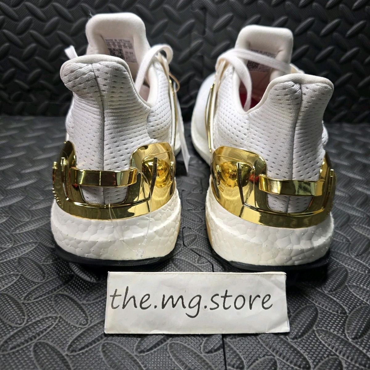 Adidas x Fortnite White and Gold Sneakers 12.5 Adidas Ultra Boost 1.0 Fortnite Victory Crown Gold White  main image 4