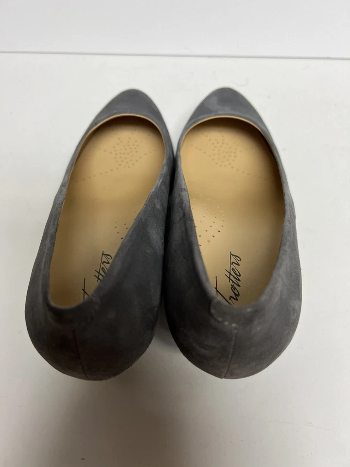 Trotters Womens Kiera Pump Heel Grey Size 7WW - Image 4 of 4