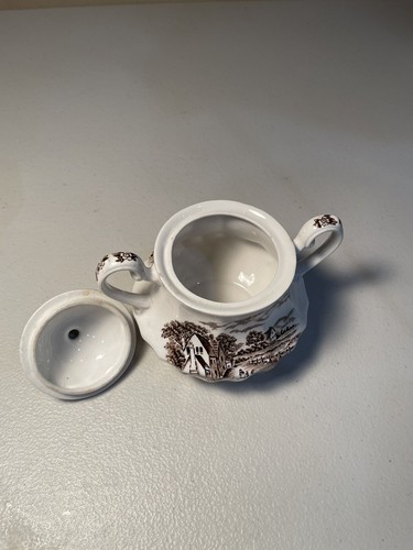 Vintage Ridgway Staffordshire “Country Days”Creamer and Sugar Bowl Set England - Picture 7 of 9