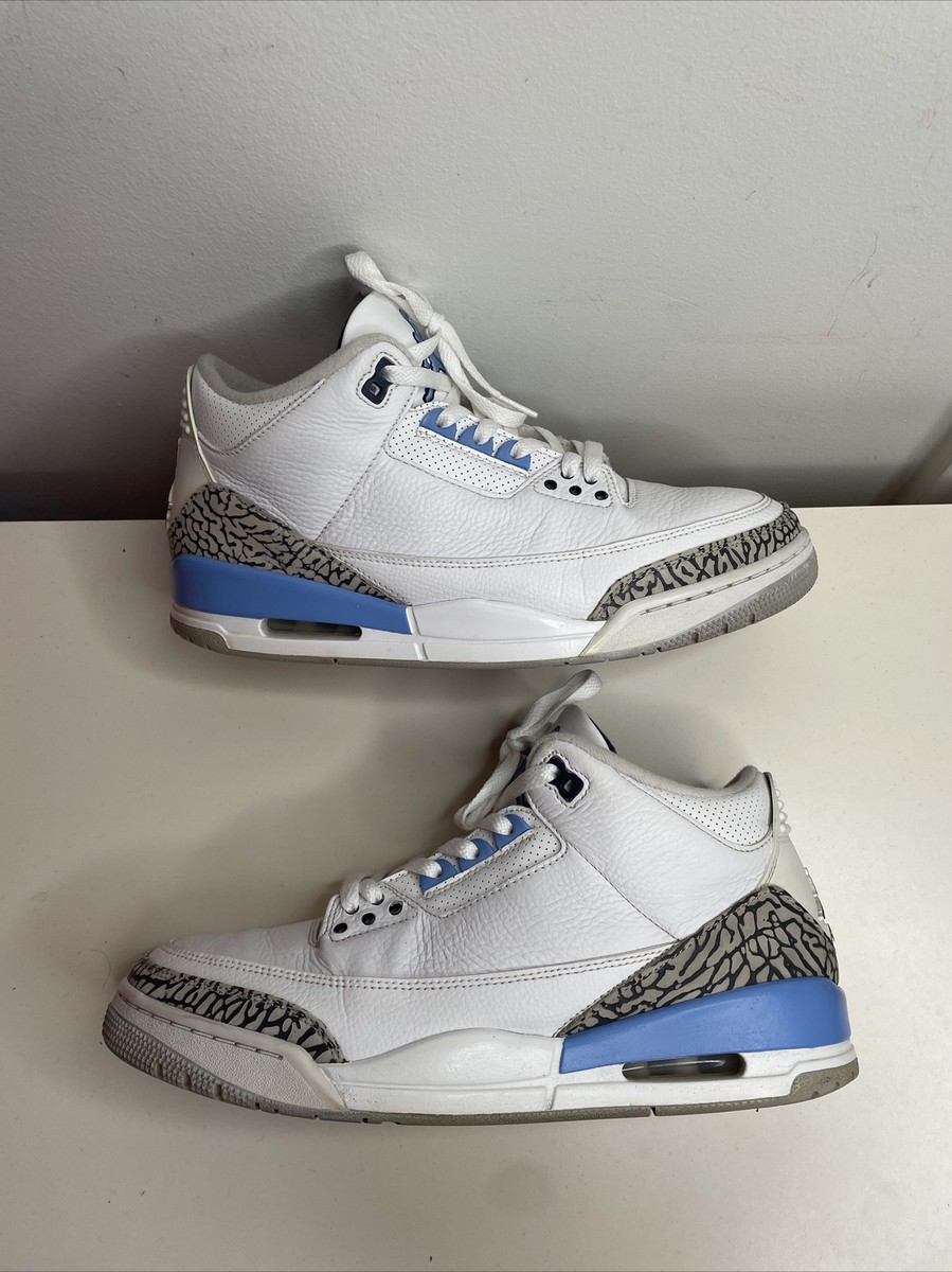 Size 11 Jordan Retro UNC GENTLY USED 193154676341