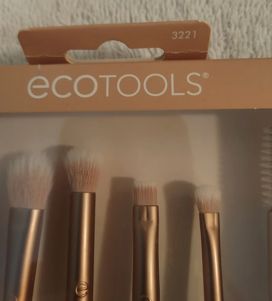 Ecotools Luxe Collection Exquisite Eye Kit 6 pc Eye Makeup Set Ultra Soft - Image 2 of 4