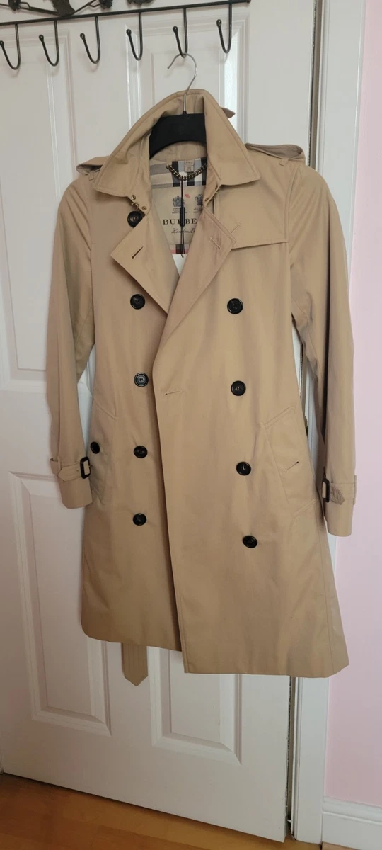 Gabardina Burberry beige para mujer
