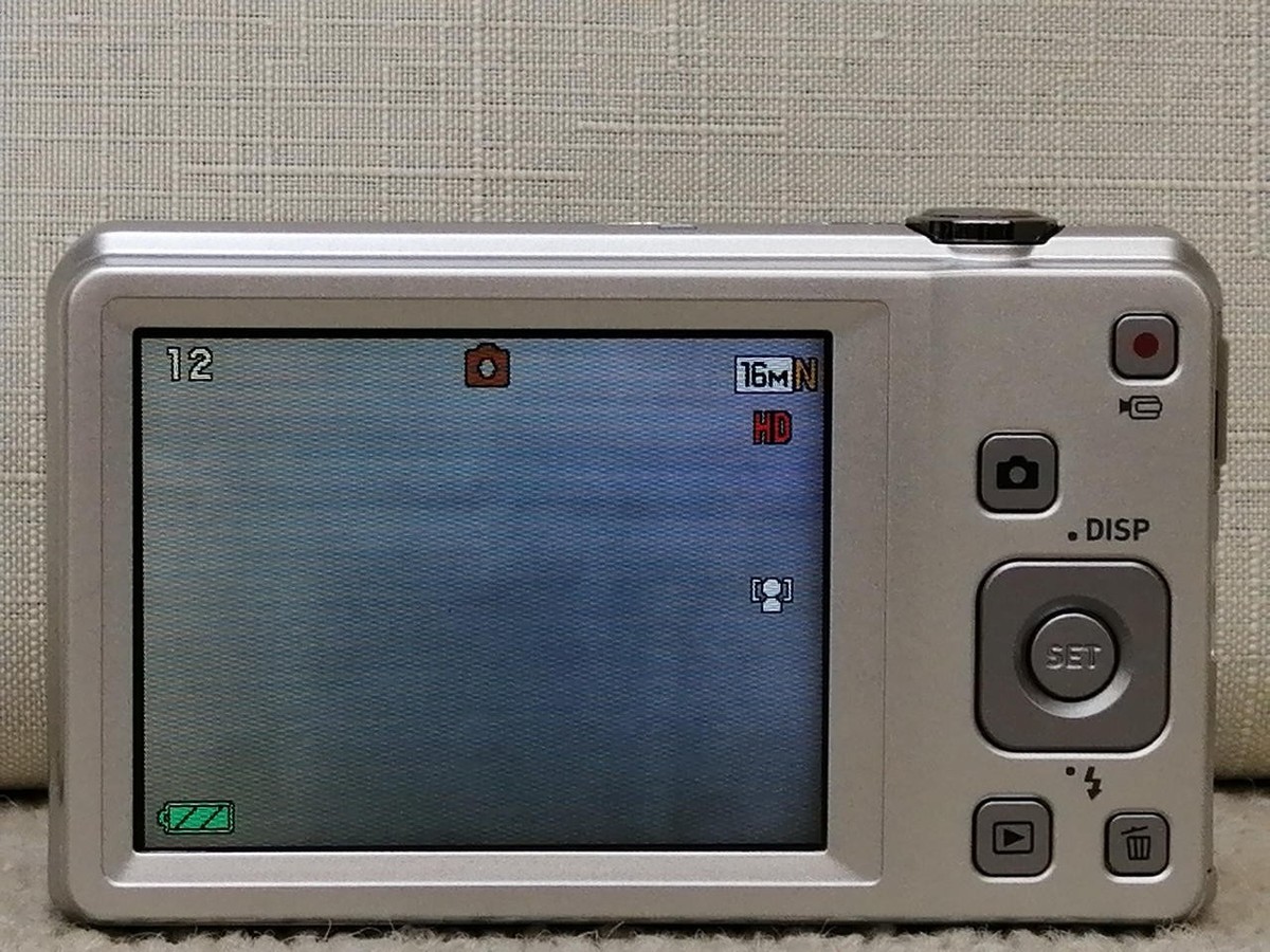 Casio Exilim EX-ZS6 Silver 16.1MP 5x Zoom Compact Digital Camera