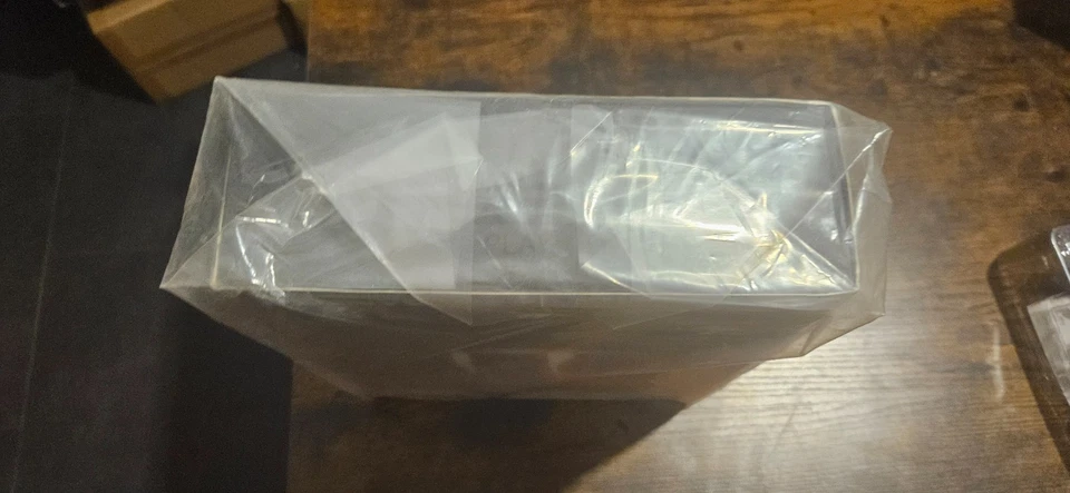 IT PENNYWISE STEPHEN KING - Mezco ONE: 12 - Immagine 3 di 4