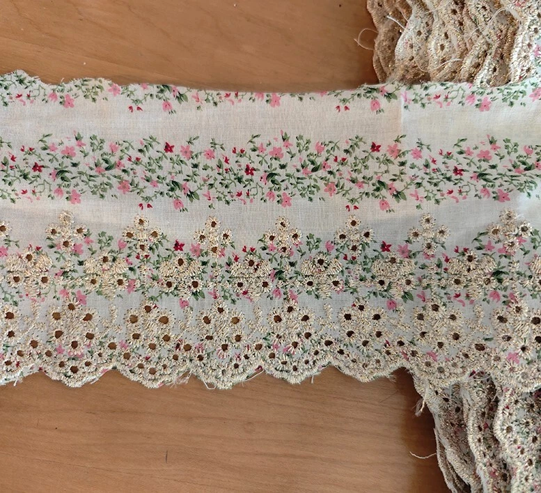 5 Yards 4.5" Wide Print Eyelet Cotton Lace with Embroidered Gold Flower b0399 - Image 2 of 2