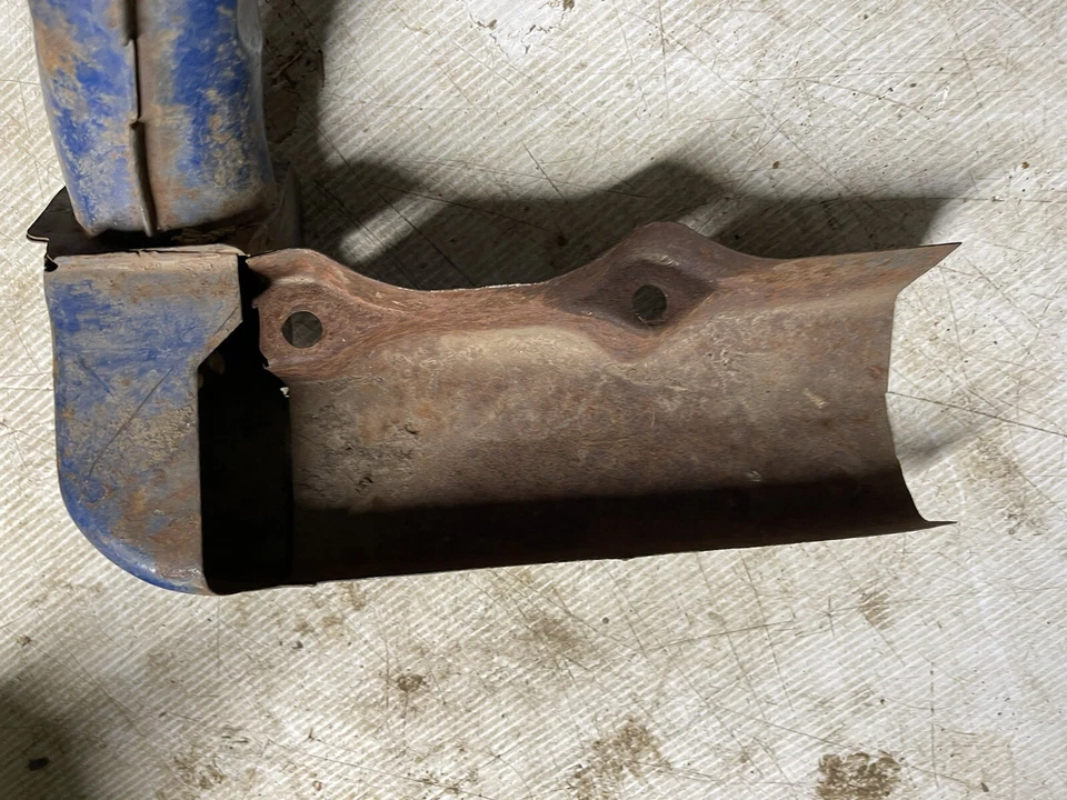 Escudo térmico escape Ford años 60 A Foto 4 de 4